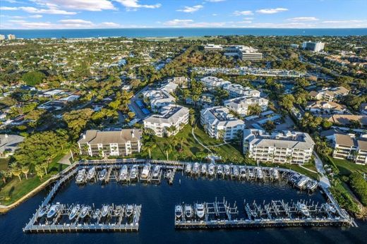 Residential complexes in Juno Beach, Palm Beach