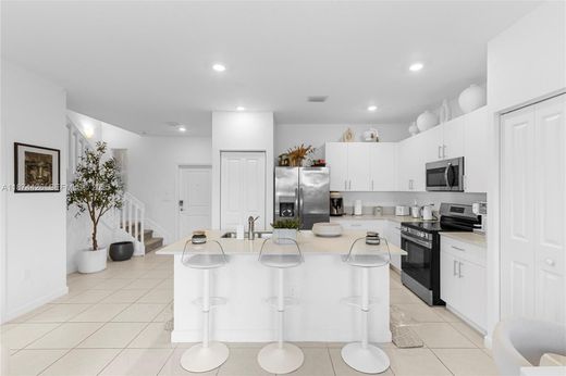 ‏בית בעיר ב  Coral Springs, Broward County