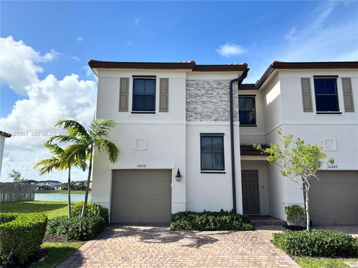 Townhouse in Miami, Miami-Dade