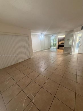 Residential complexes in Coconut Creek, Broward County