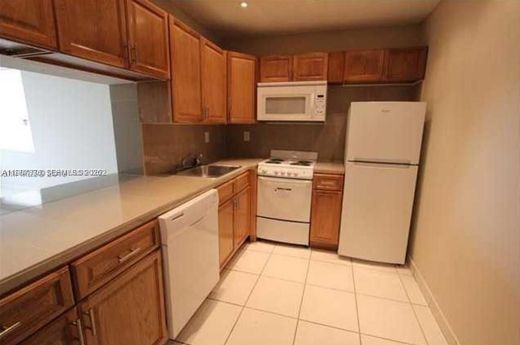 Komplex apartman Hialeah, Miami-Dade County