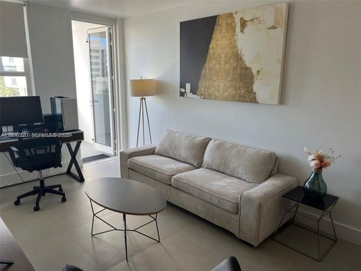Kamienica w Miami Beach, Miami-Dade County