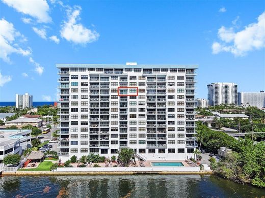 Residential complexes in Pompano Beach, Broward County