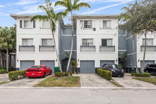 Townhouse in Lauderhill, Broward County