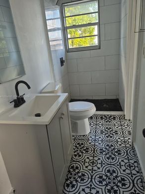 Residential complexes in Hialeah, Miami-Dade