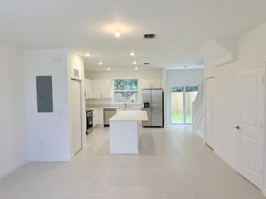 Townhouse in Florida City, Miami-Dade