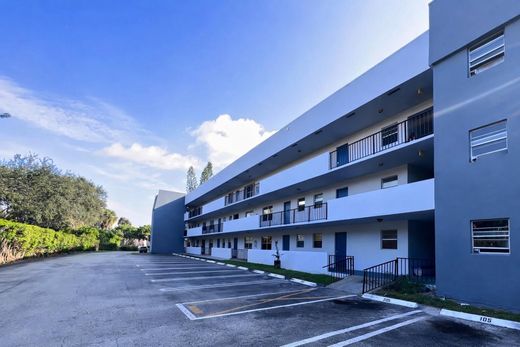 Complexes résidentiels à West Palm Beach, Comté de Palm Beach