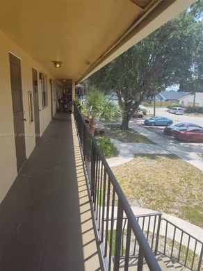 Residential complexes in Delray Beach, Palm Beach