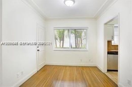 Residential complexes in Coral Gables, Miami-Dade