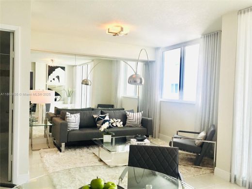 Residential complexes in Miami, Miami-Dade