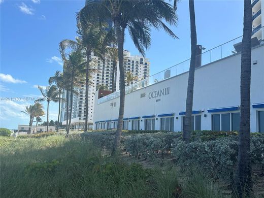 Residential complexes in Sunny Isles Beach, Miami-Dade