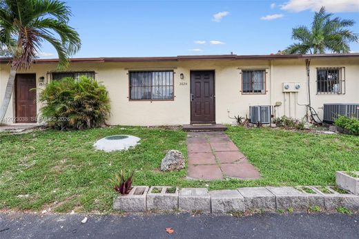 Townhouse - Homestead, Miami-Dade County