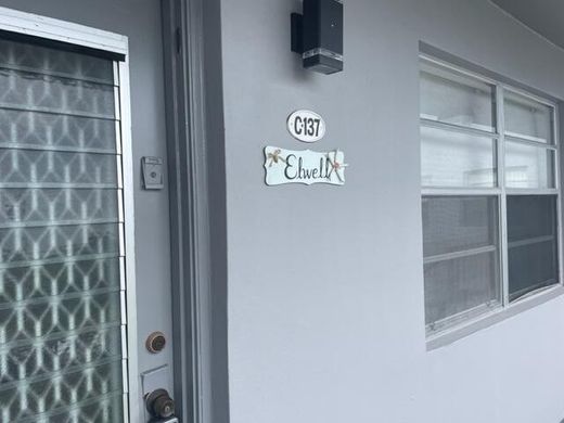 ‏בניין ב  דלריי ביץ', Palm Beach County