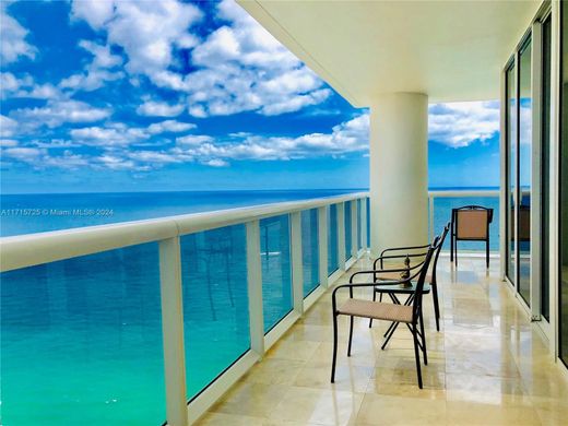 Wohnkomplexe in Hallandale Beach, Broward County