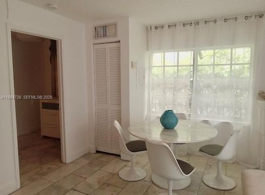 Complesso residenziale a Miami Beach, Miami-Dade County