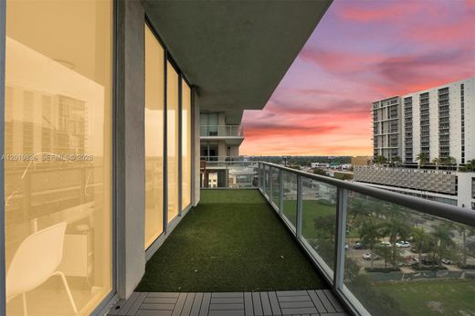 Kamienica w Miami, Miami-Dade County