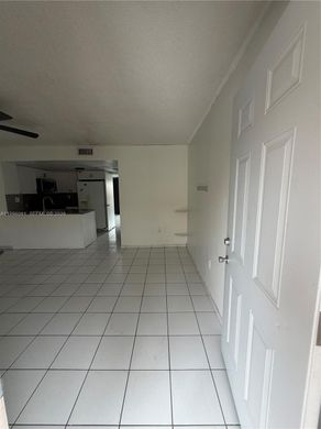 Residential complexes in Hialeah, Miami-Dade