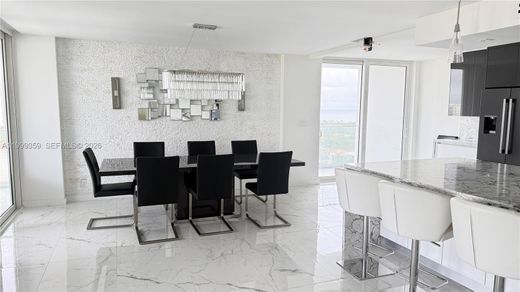 Komplex apartman Aventura, Miami-Dade County