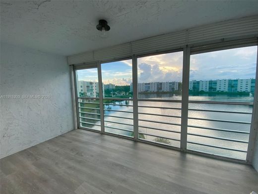 Residential complexes in Dania Beach, Broward County