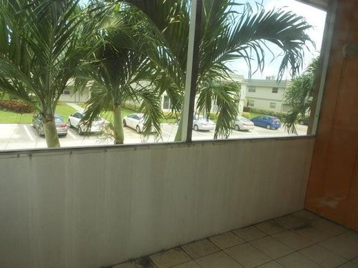 Residential complexes in Delray Beach, Palm Beach