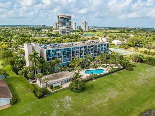 Residential complexes in West Palm Beach, Palm Beach