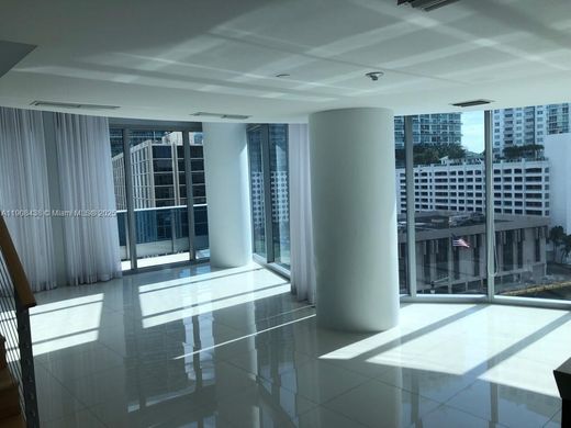 Komplex apartman Miami, Miami-Dade County
