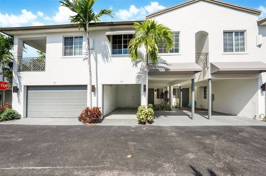 Townhouse in Pompano Beach, Broward County