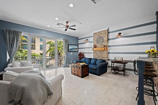 Residential complexes in Delray Beach, Palm Beach