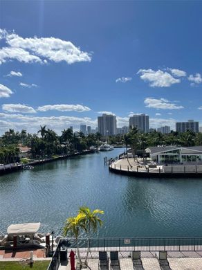 Complesso residenziale a Hallandale Beach, Broward County