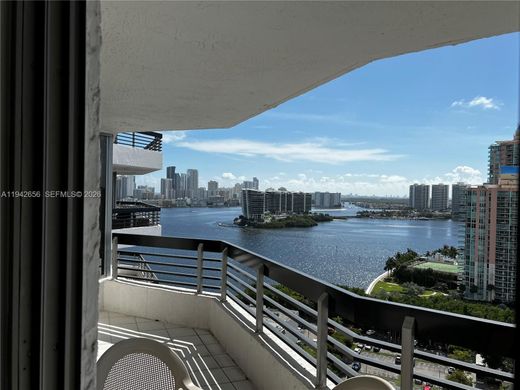 Жилой комплекс, Aventura, Miami-Dade County