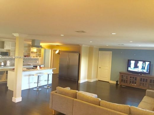 Residential complexes in Miami, Miami-Dade