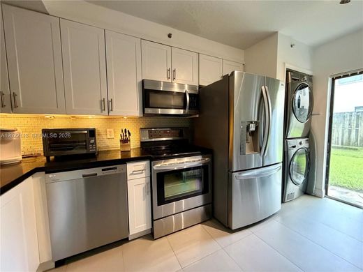 Complexes résidentiels à Cutler Bay, Comté de Miami-Dade