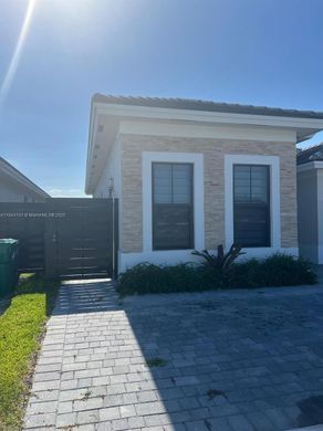 Kamienica w Miami, Miami-Dade County