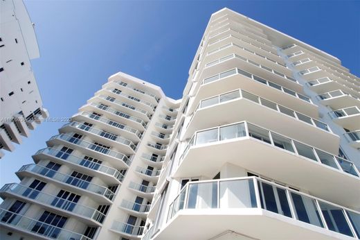Residential complexes in Surfside, Miami-Dade