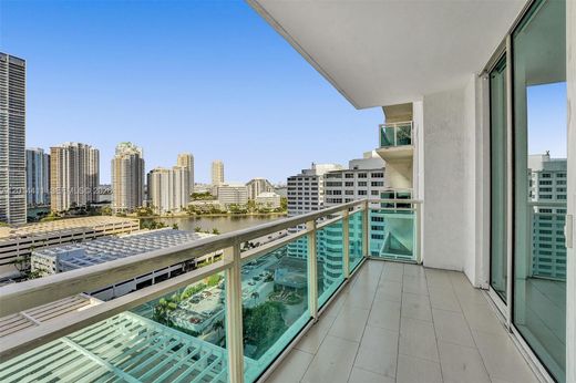 Komplex apartman Miami, Miami-Dade County
