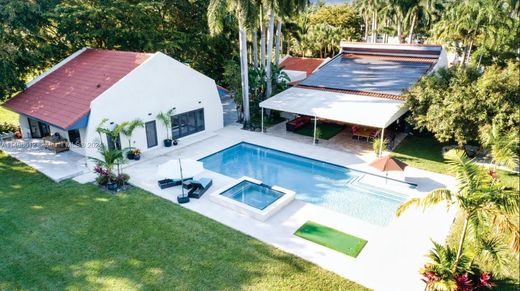 Villa en Hialeah Gardens, Miami-Dade County