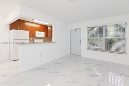 Residential complexes in Miami, Miami-Dade