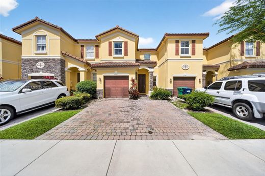 Townhouse in Doral, Miami-Dade