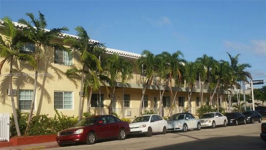 Complexes résidentiels à Miami Beach, Comté de Miami-Dade