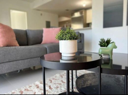 Residential complexes in Miami, Miami-Dade