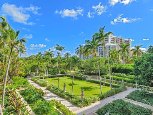 Residential complexes in Key Biscayne, Miami-Dade