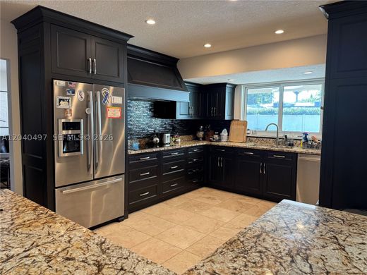 Villa - Hollywood, Broward County