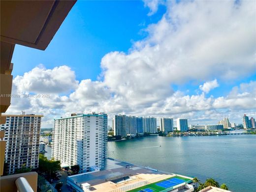 Residential complexes in Sunny Isles Beach, Miami-Dade