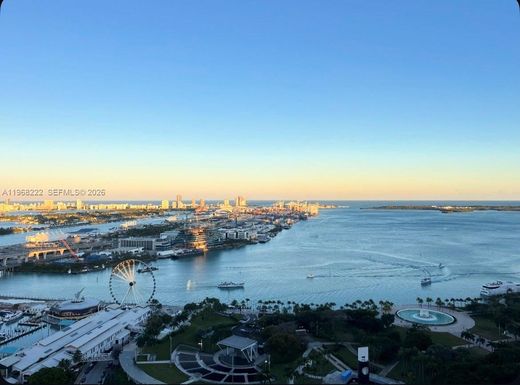 Kamienica w Miami, Miami-Dade County