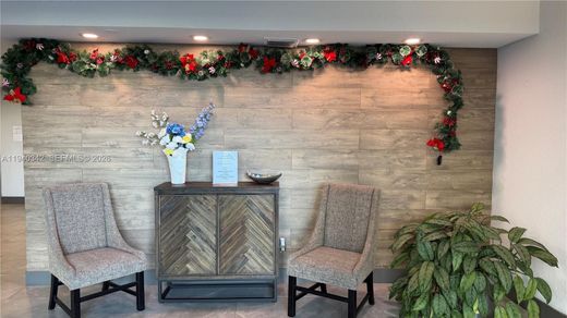 公寓楼  North Miami Beach, Miami-Dade County