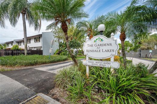 Dom miejski w Miami, Miami-Dade County