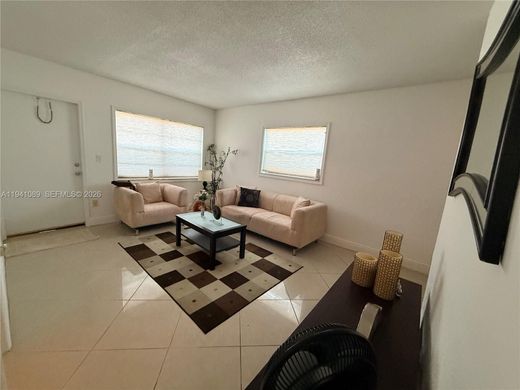 Complexos residenciais - Oakland Park, Broward County