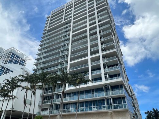 Complexes résidentiels à Miami Beach, Comté de Miami-Dade
