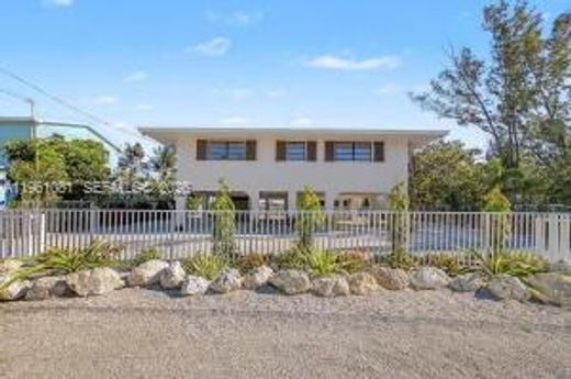 Villa in Marathon, Monroe County