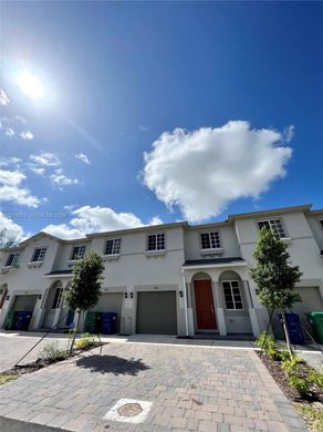 Townhouse in Miami Gardens, Miami-Dade